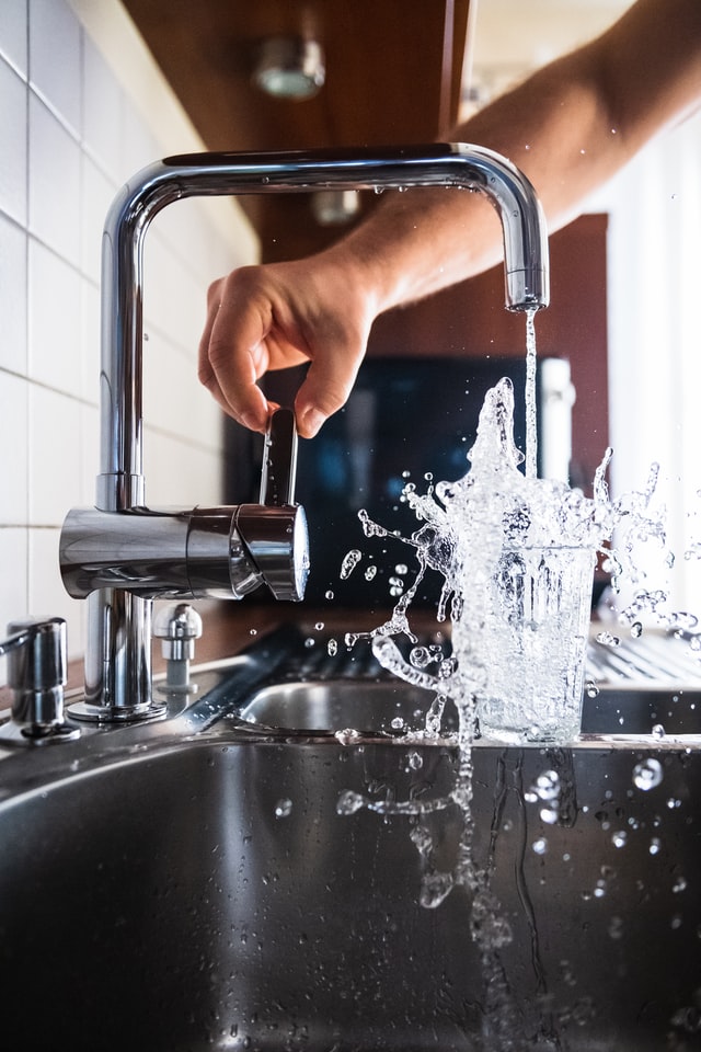 PLUMBING SERVICE